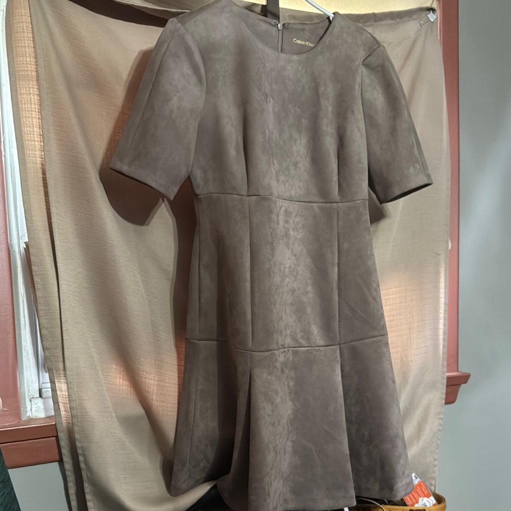 Euc Chic Calvin Klein Short Sleeve Dress-340